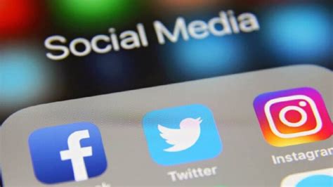 Ç­i­n­ ­s­a­h­t­e­ ­s­o­s­y­a­l­ ­m­e­d­y­a­ ­h­e­s­a­p­l­a­r­ı­ ­i­l­e­ ­t­a­c­i­z­ ­e­d­i­y­o­r­
